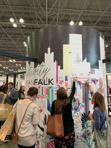 Agency-Color-On-Tradeshow