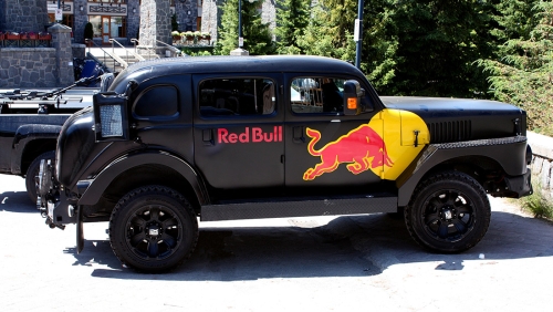 Red-Bull-Vehicle-Wrap